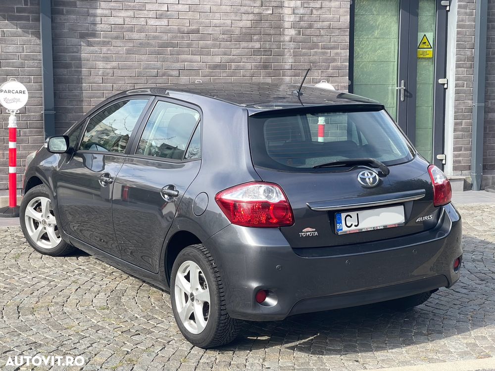 Toyota Auris 2.0 D-4D - 18