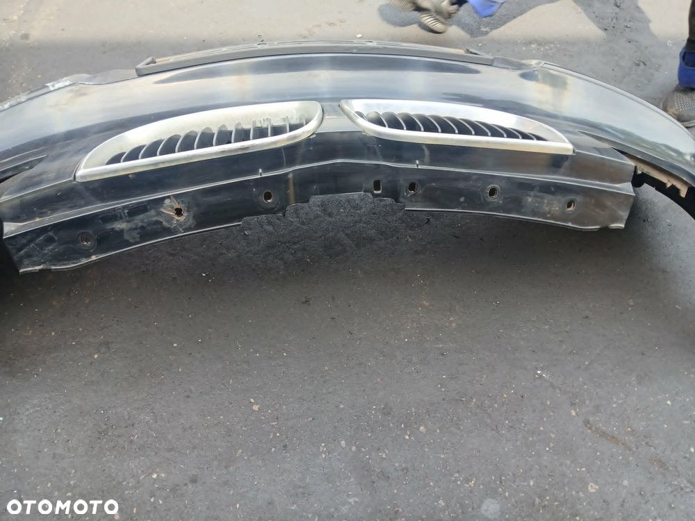 BMW 1 E87 zderzak przedni kod lakieru 668/9 - 7