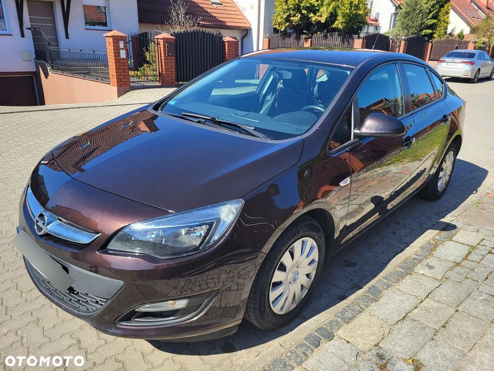 Opel Astra - 1
