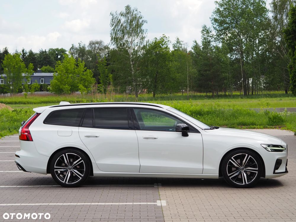 Volvo V60 T4 R-Design - 4