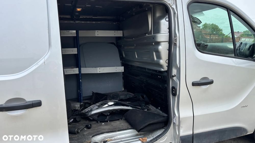 Opel VIVARO - 11