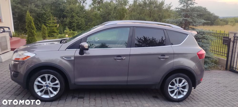 Ford Kuga 2.0 TDCi 4x4 Titanium - 4