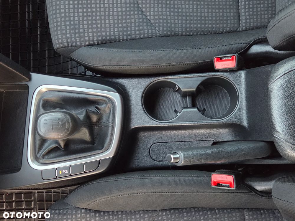 Kia Ceed 1.5 T-GDI S - 28