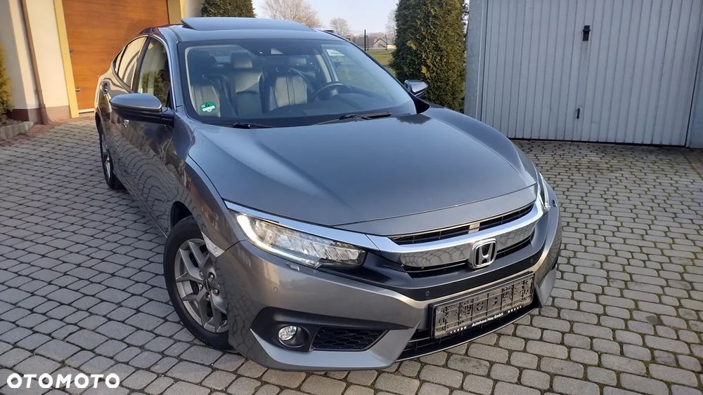 Honda Civic 1.5 i-VTEC Turbo Executive - 2