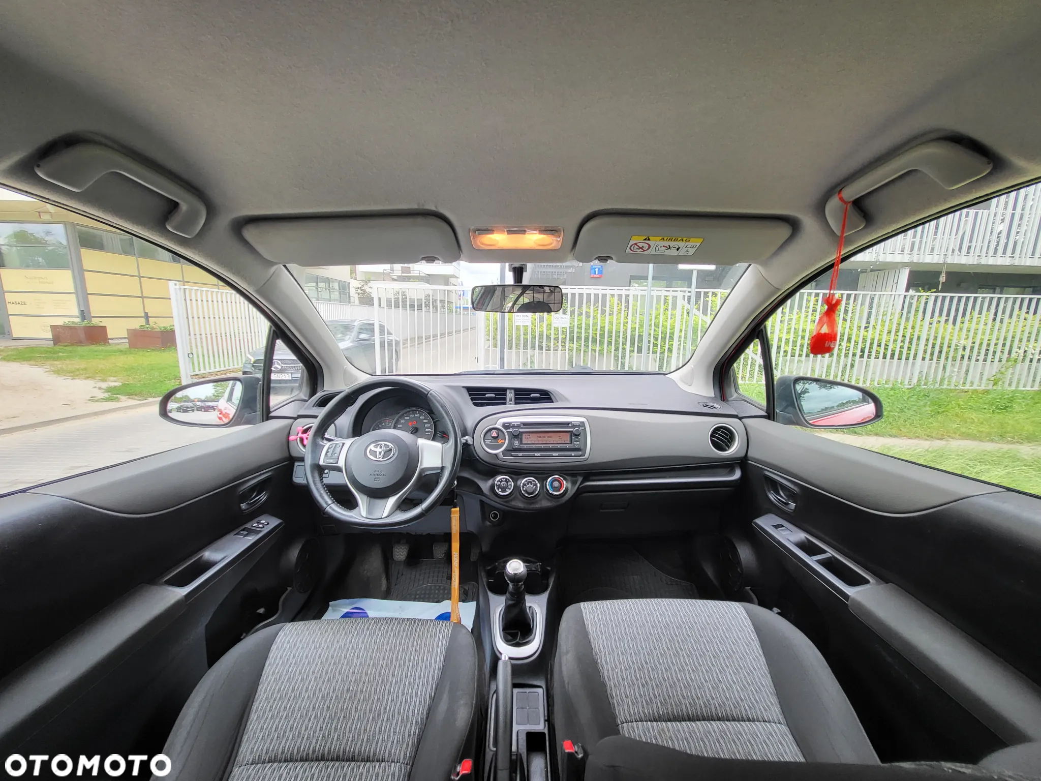 Toyota Yaris 1.0 Life - 12