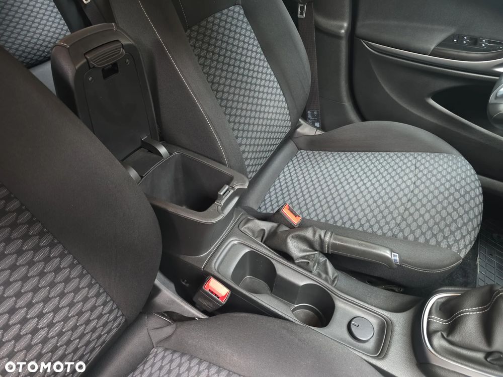 Opel Astra 1.2 T Edition S&S - 27