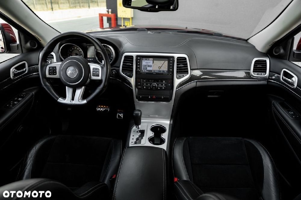 Jeep Grand Cherokee SRT8 - 31