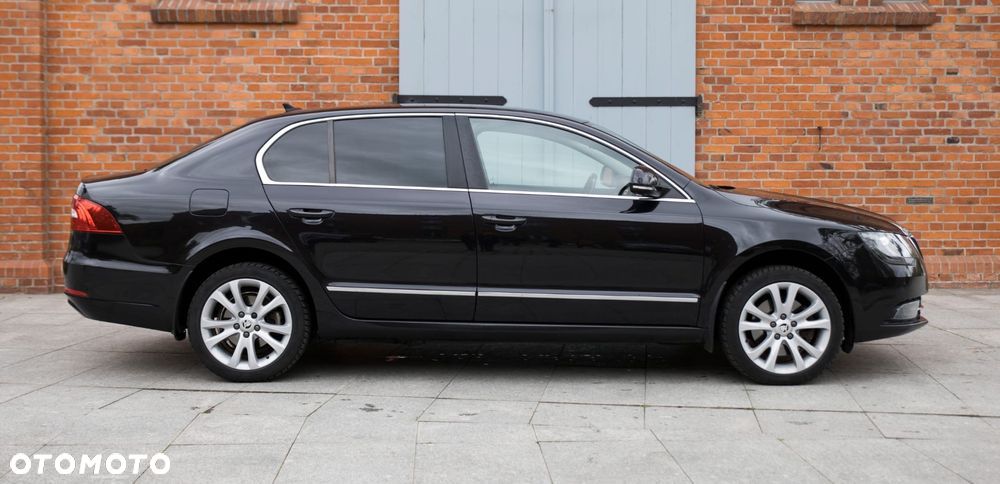 Skoda Superb 2.0 TDI 4x4 Elegance DSG - 8
