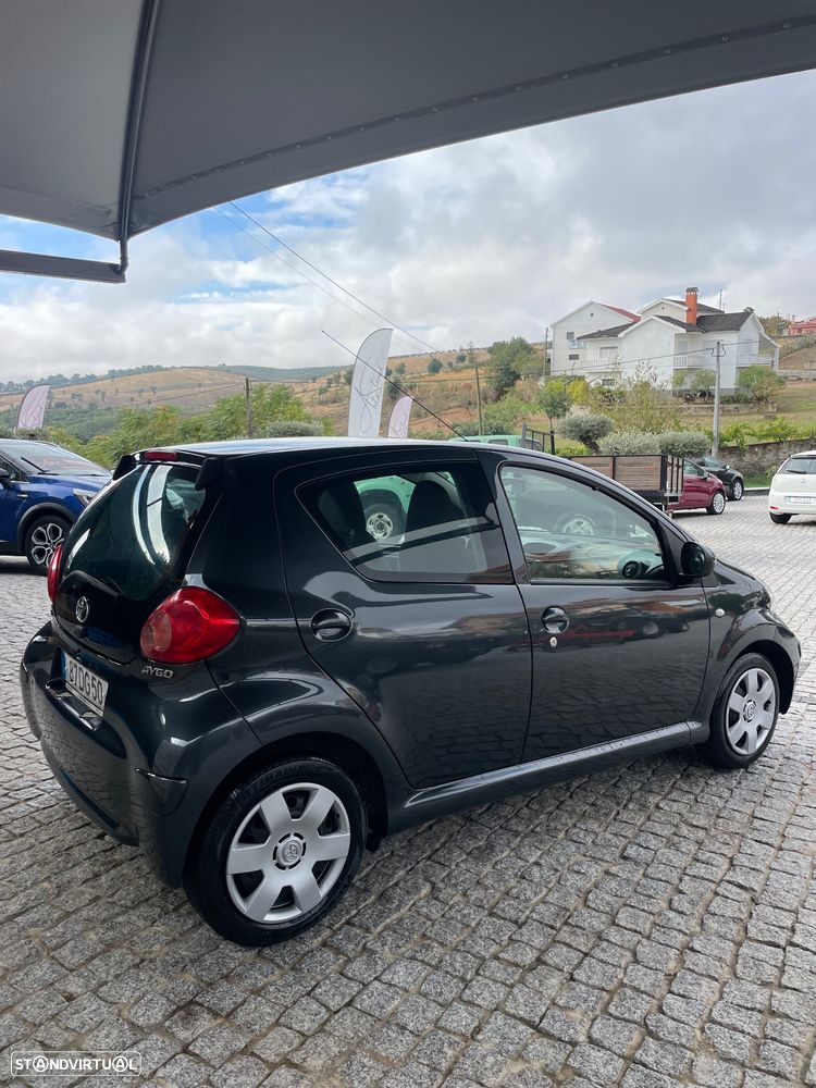Toyota Aygo - 4
