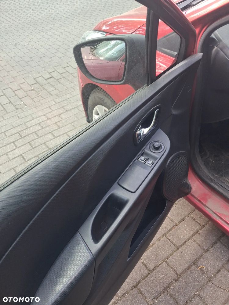 Renault Clio - 6
