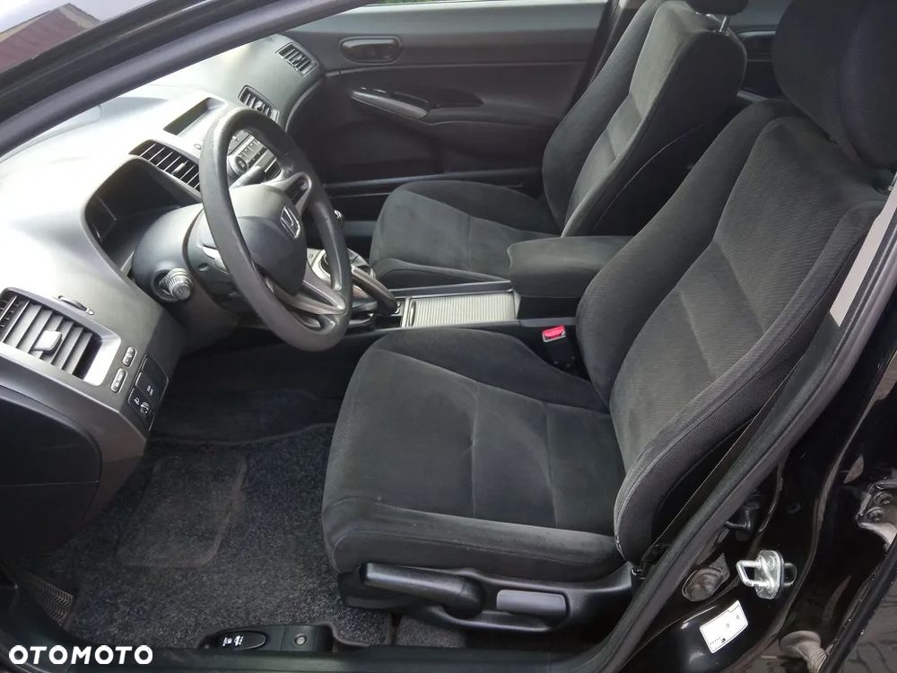 Honda Civic 1.8 Comfort - 11