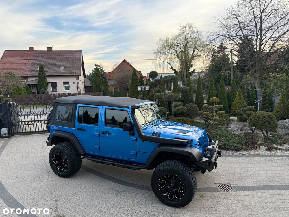 Jeep Wrangler Unlimited 2.8 CRD Automatik Rubicon - 24