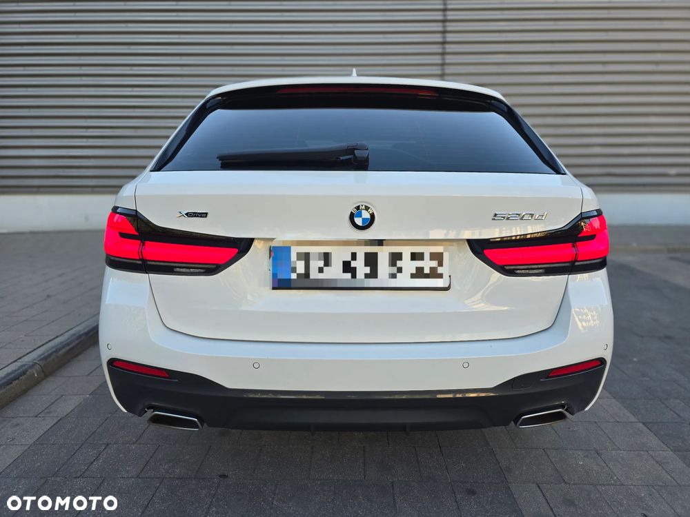 BMW Seria 5 520d xDrive MHEV M Sport sport - 7
