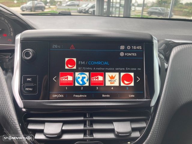 Peugeot 208 1.5 BlueHDi Signature - 20