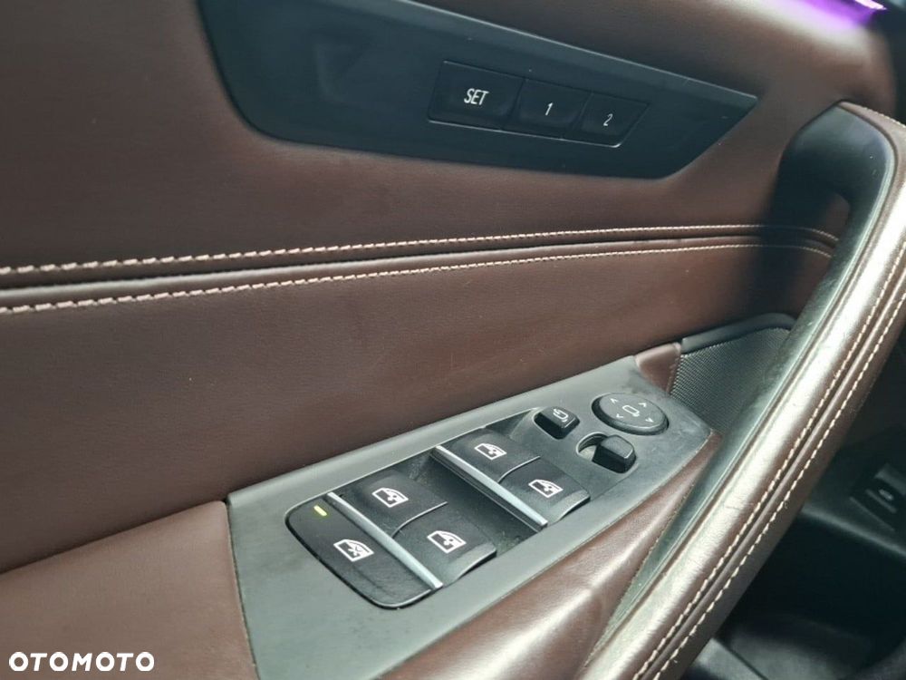 BMW Seria 5 530d Luxury Line - 34