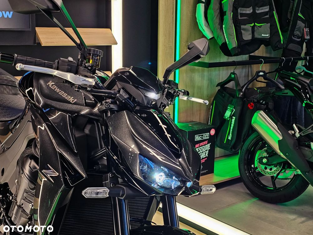 Kawasaki Z - 12