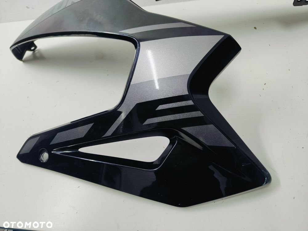 Owiewka Prawa Przód Suzuki 1050 V-Strom - 4