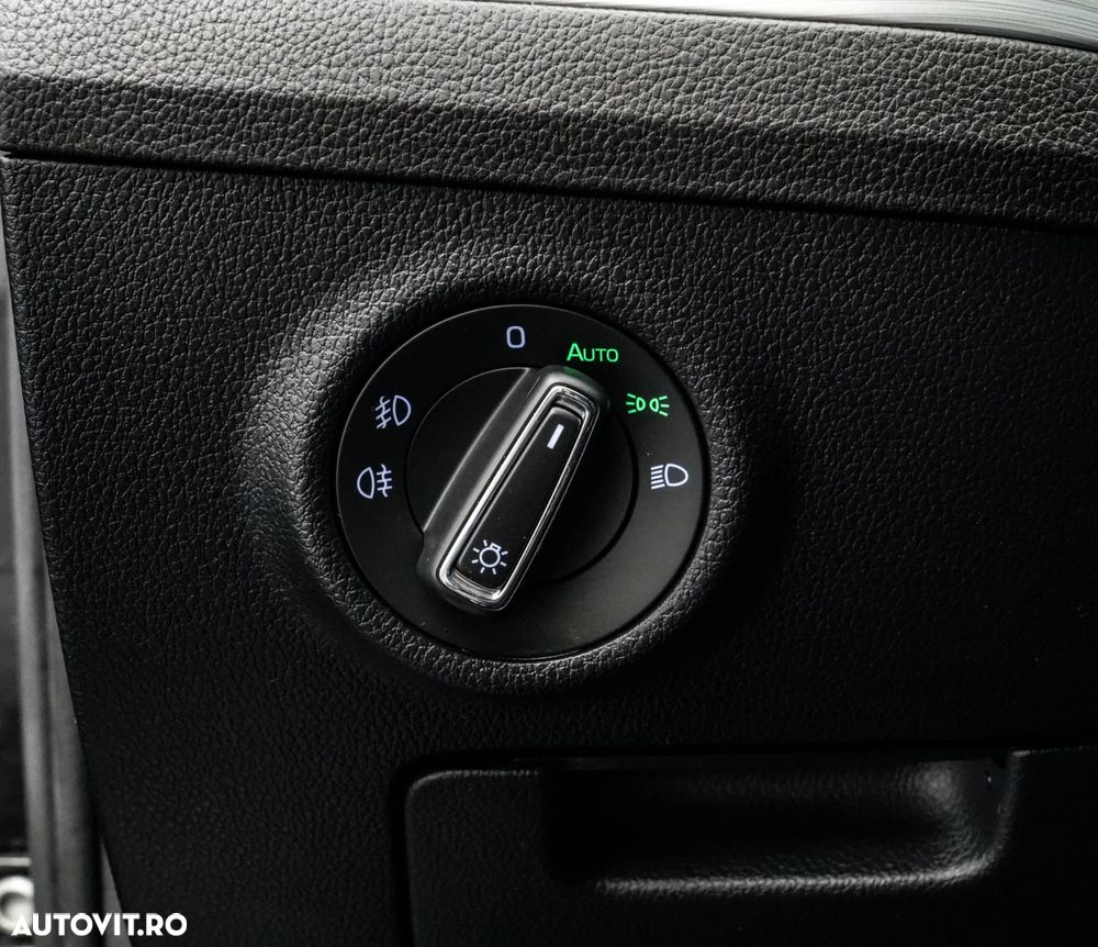 Skoda Superb Combi 1.6 TDI DSG Style - 22