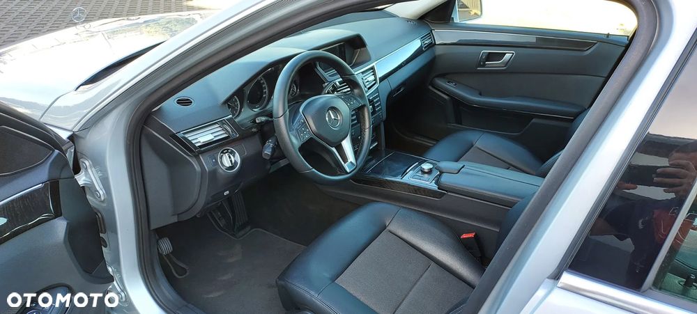 Mercedes-Benz Klasa E 200 CGI BlueEFFICIENCY 7G-TRONIC Avantgarde - 9