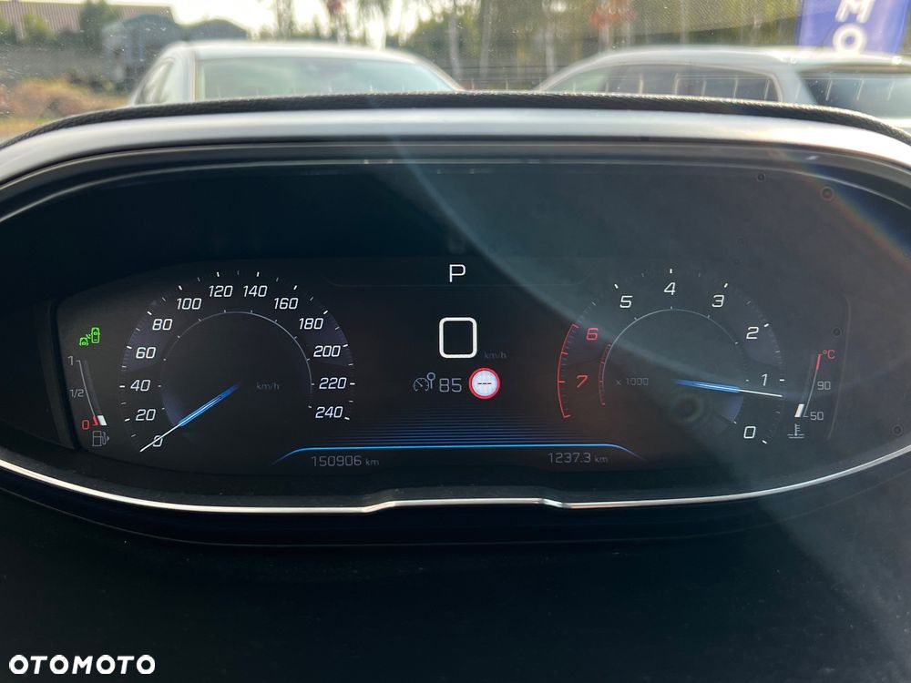 Peugeot 3008 PureTech 130 Stop & Start GPF EAT8 Allure Business-Paket - 22