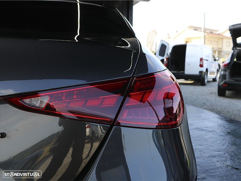 Mercedes-Benz C 300 e AMG Line — fotografia 7