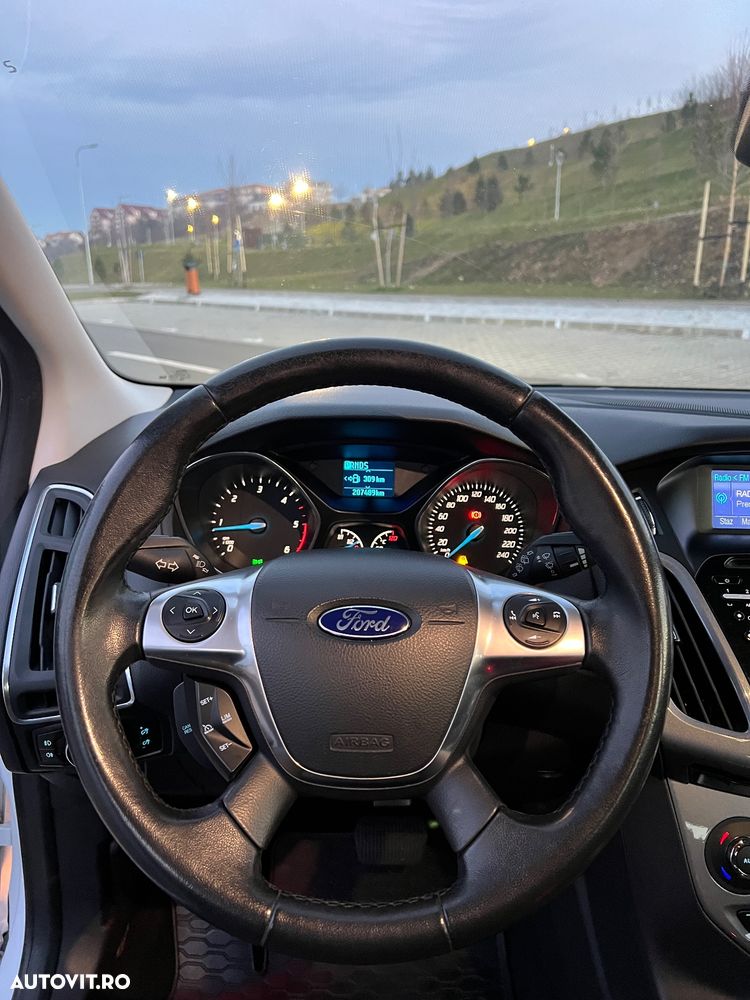 Ford Focus 2.0 TDCI DPF Powershift Titanium - 7