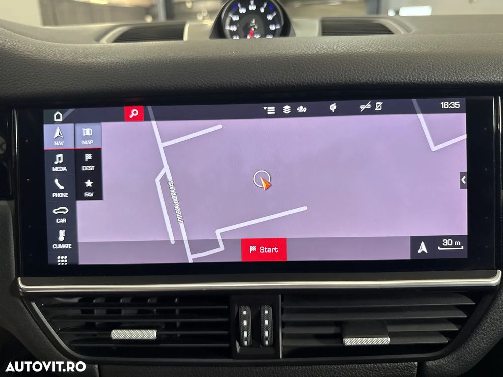 Porsche Cayenne - 22