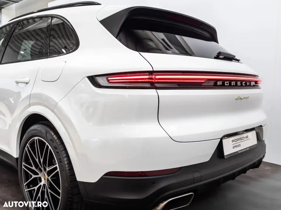 Porsche Cayenne - 7