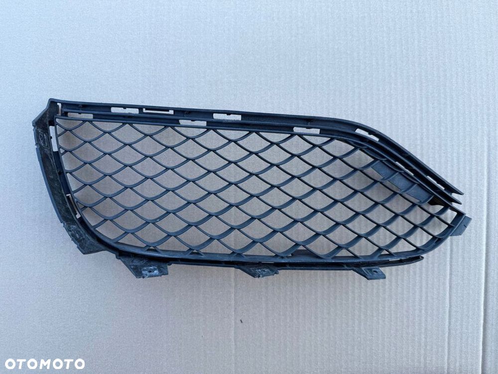 LEWA KRATKA ZDERZAKA PRZEDNIEGO MERCEDES CLS W218 63 AMG LIFT ORYGINAŁ - 1