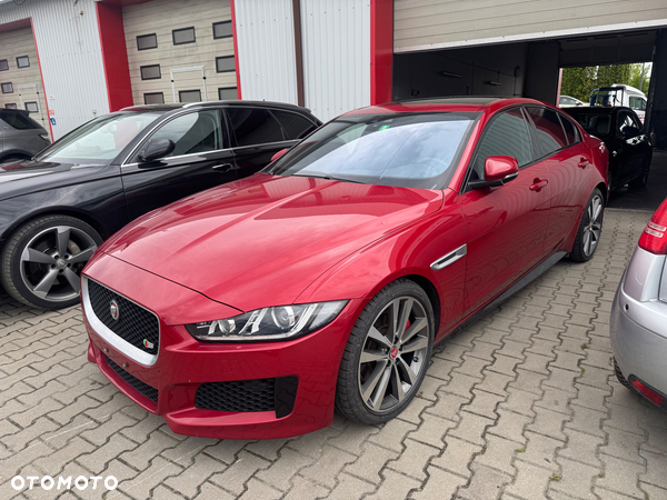 Jaguar XE