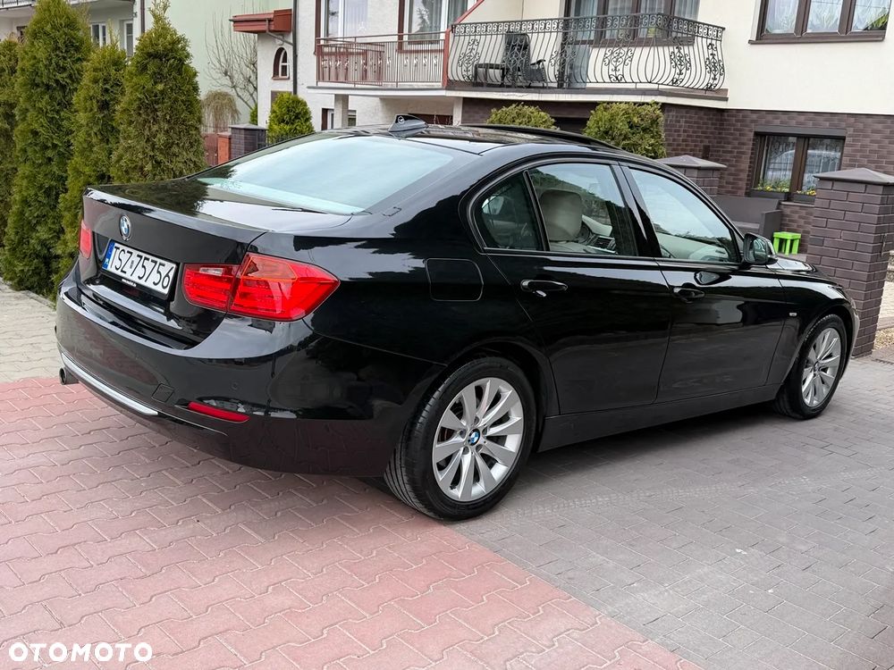 BMW Seria 3 320d Blue Performance Modern Line - 12