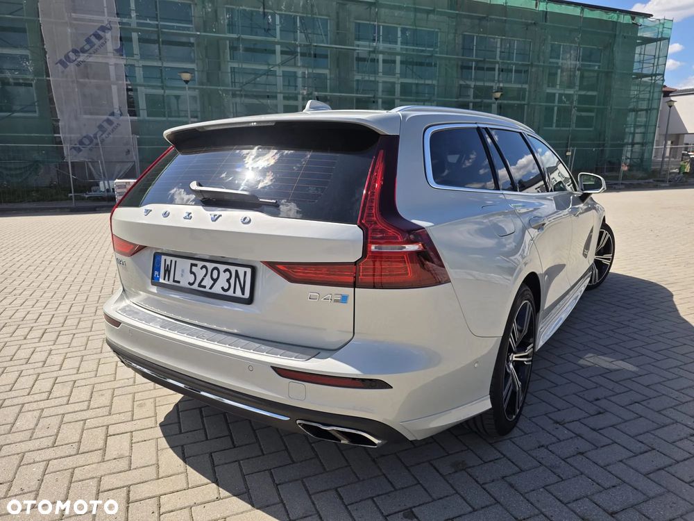 Volvo V60 D4 Inscription - 11