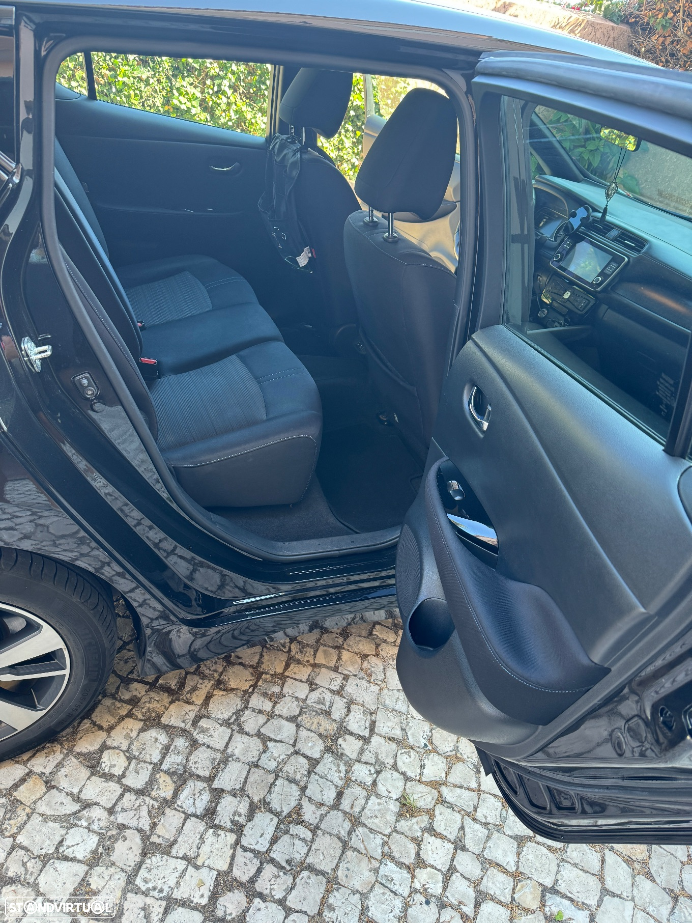 Nissan Leaf N-Connecta - 8
