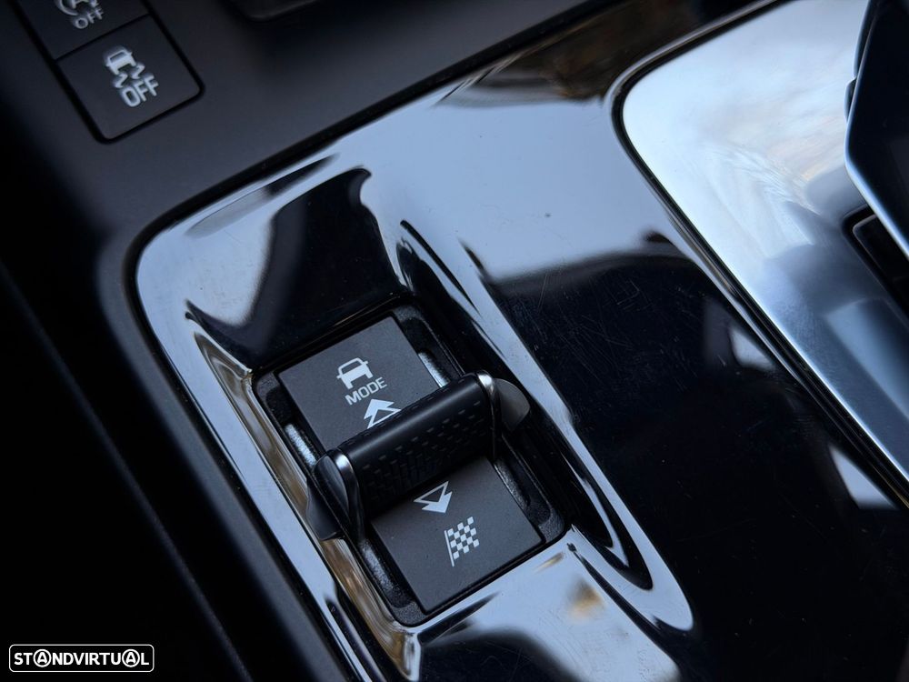 Jaguar E-Pace 1.5 P300e R-Dynamic SE AWD Aut. - 40