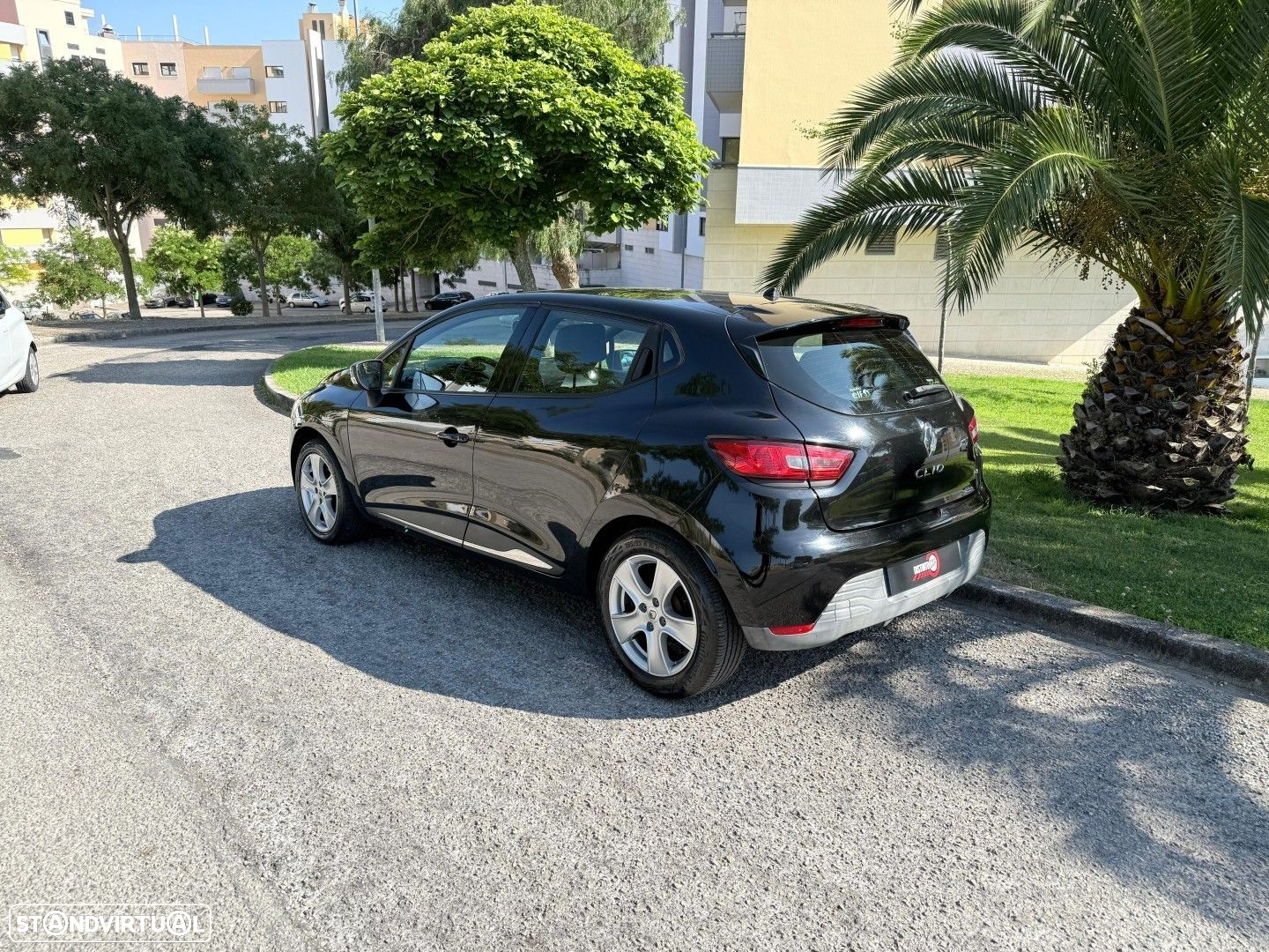 Renault Clio 0.9 TCE Limited - 9