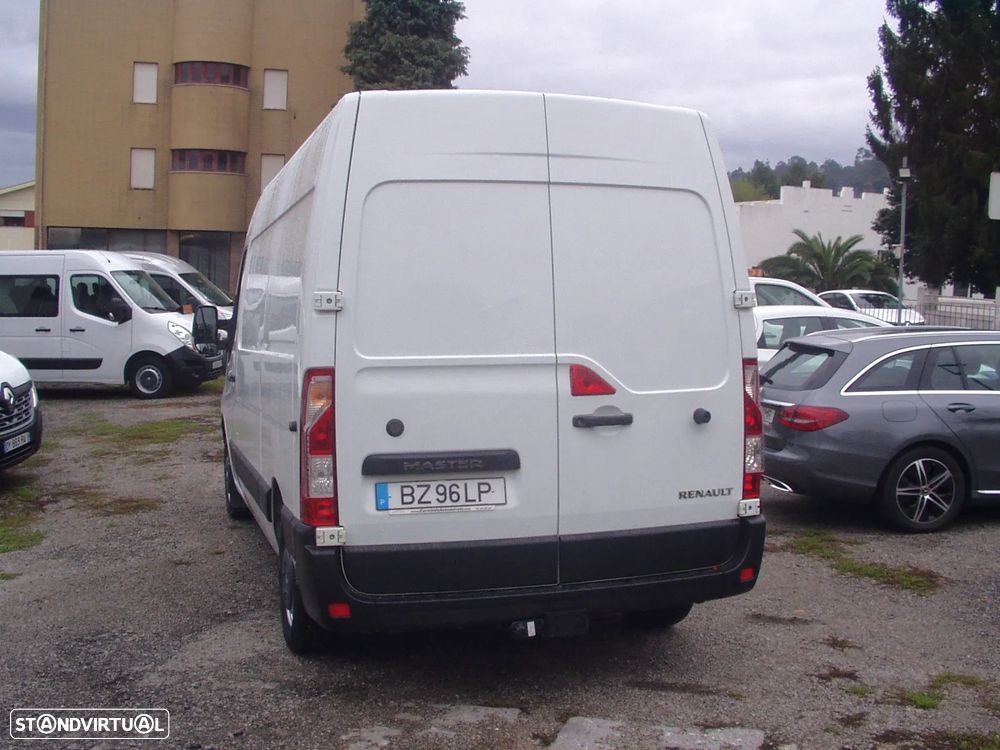 Renault Master 2.3 DCI L2H2 c/AC - 2