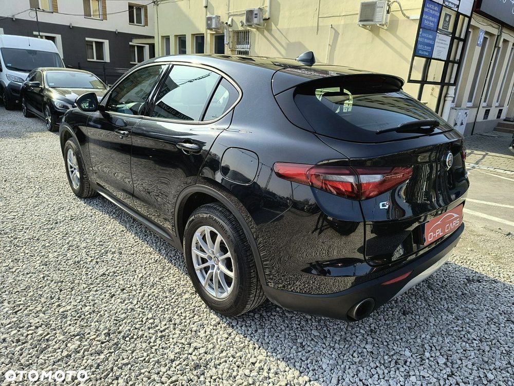Alfa Romeo Stelvio 2.0 Turbo Q4 - 10