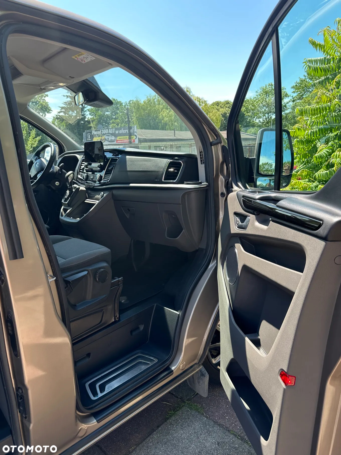 Ford Tourneo Custom 2.0 TDCi L2 Titanium SelectShift - 30