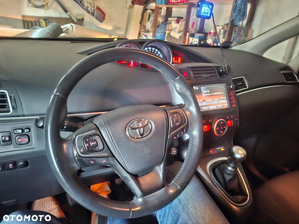 Toyota Verso 1.8 Premium 7os EU6 - 4