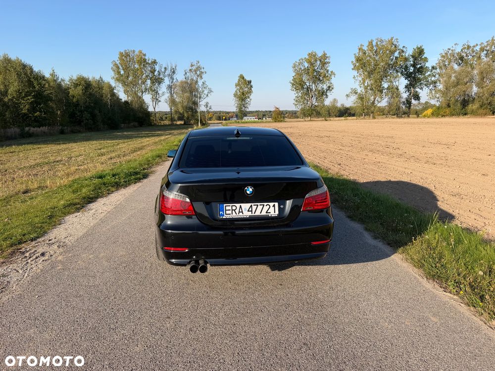 BMW E60 2008 photo 3