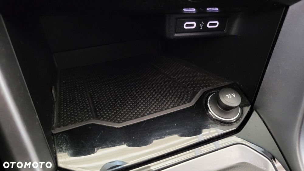 Volkswagen T-Roc - 27