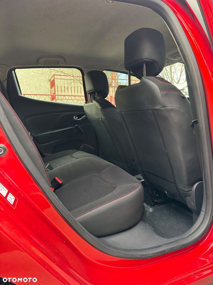 Renault Clio - 6
