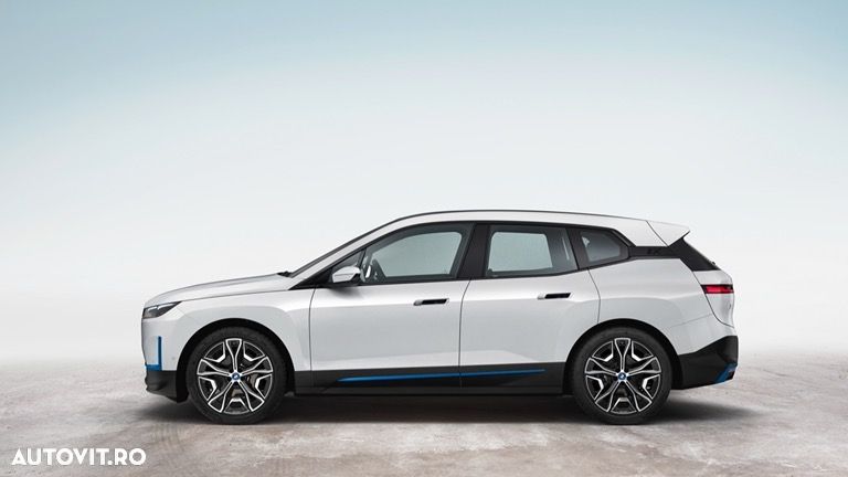 BMW iX - 34