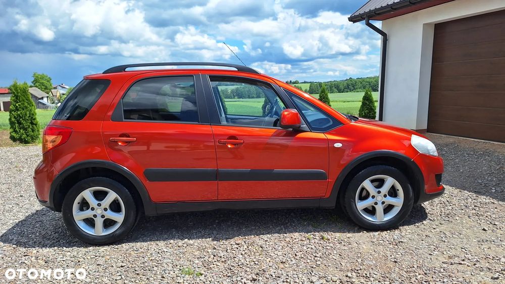 Suzuki SX4 1.6 GS / Premium - 35