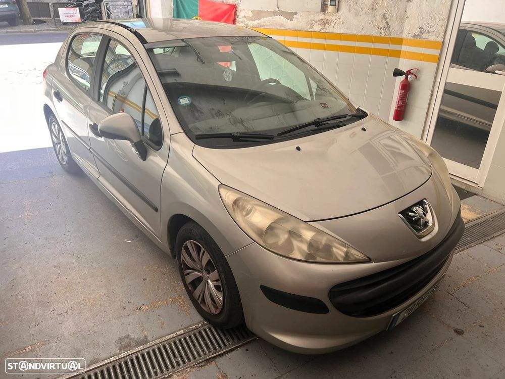 Peugeot 207 70 HDi FAP Filou - 1
