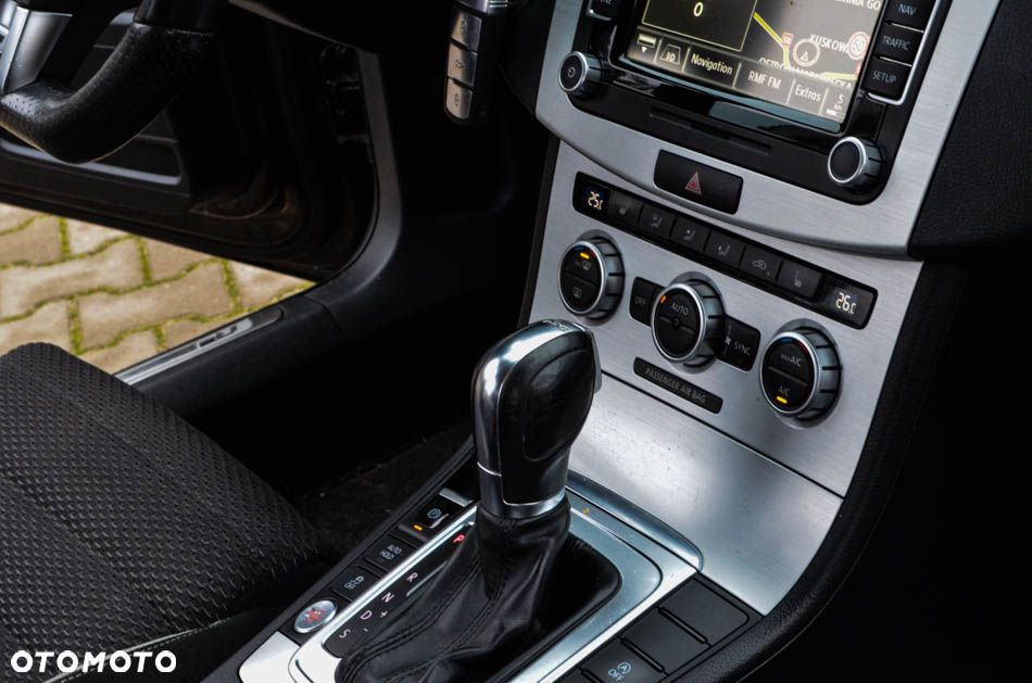 Volkswagen Passat - 39