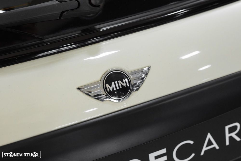 MINI 3 Portas One D - 12