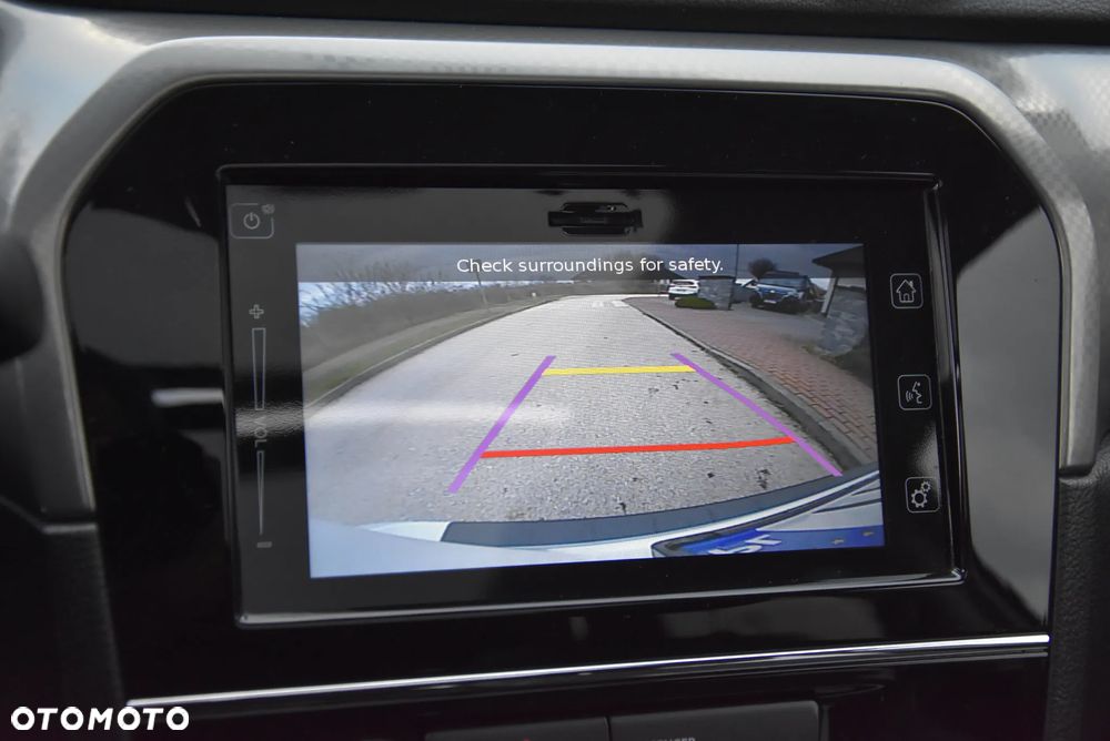 Suzuki Vitara 1.6 Premium 4WD - 34