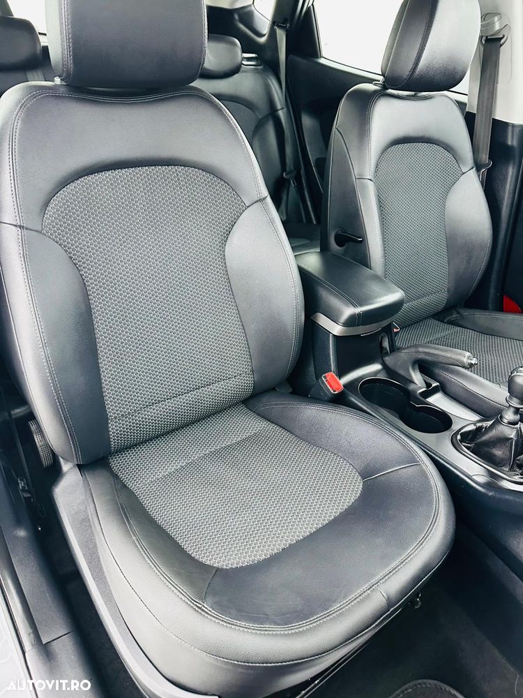 Hyundai ix35 1.7 CRDI 2WD blue Style - 19