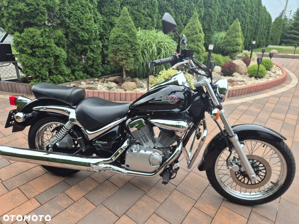 Suzuki Intruder - 6